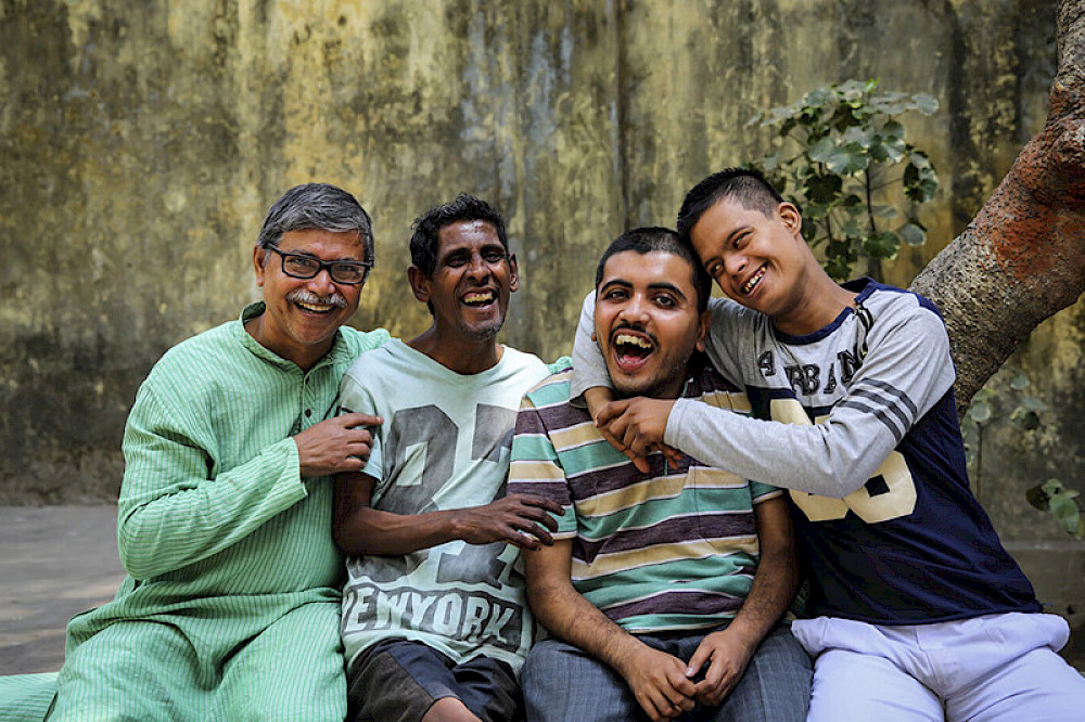 Bild zeigt Menschen der Arche in Indien.